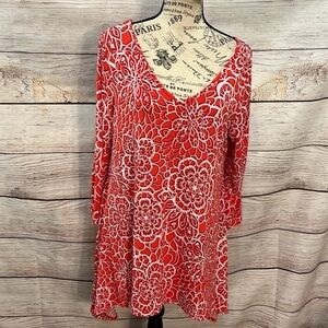 Clara Sun Woo Tunic Top Shark Bite Hem 3/4 Sleeves Red Floral Size Small